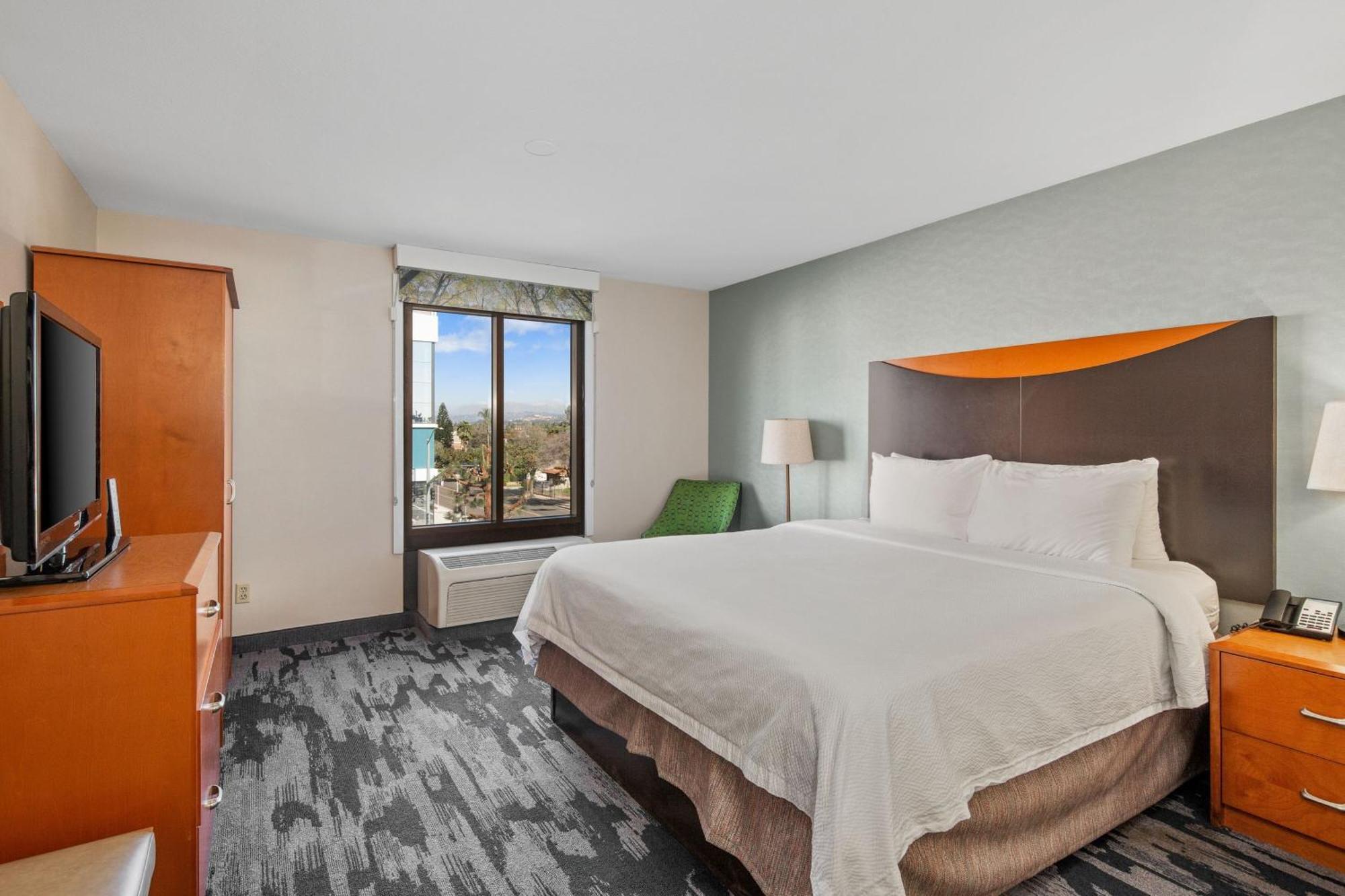 Fairfield Inn & Suites Anaheim North Buena Park Exterior photo