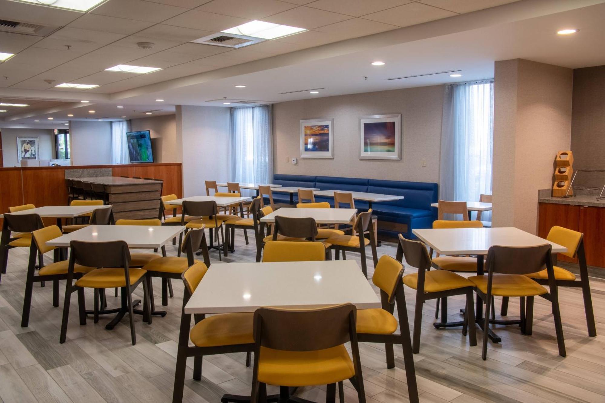 Fairfield Inn & Suites Anaheim North Buena Park Exterior photo